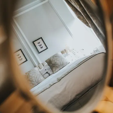 فندق ميروود كنتري ههاوس 4*